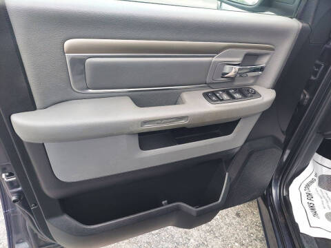 2020 RAM 1500 Classic SLT