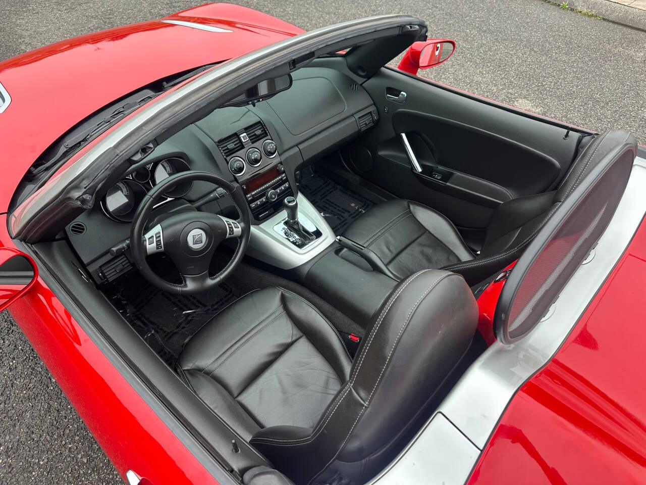 2008 Saturn SKY 34