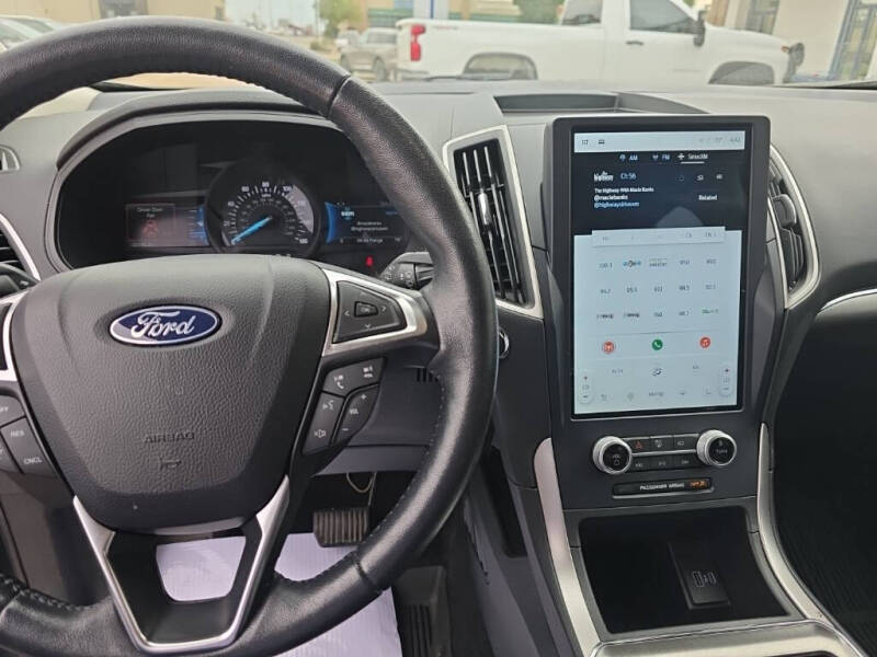 2022 Ford Edge SEL