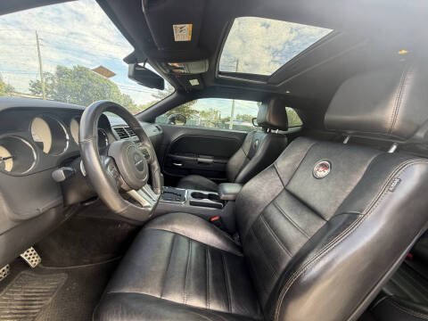 2014 Dodge Challenger SXT