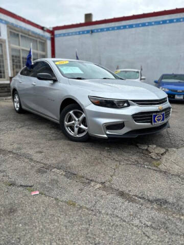 2017 Chevrolet Malibu for sale at AutoBank in Chicago IL