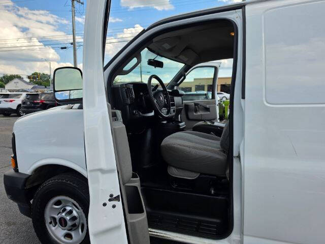 2017 GMC Savana 2500