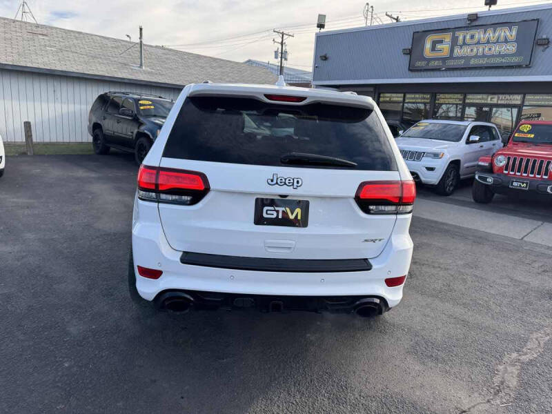 2016 Jeep Grand Cherokee SRT