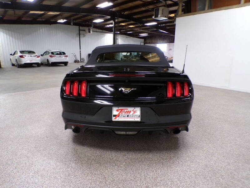 2016 Ford Mustang EcoBoost Premium