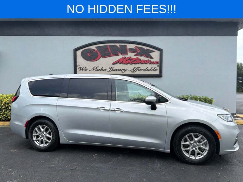 2023 Chrysler Pacifica Touring L