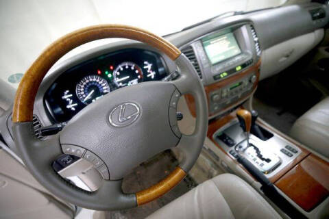 2005 Lexus LX 470