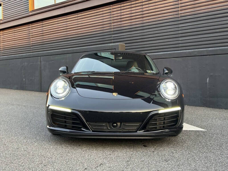 2017 Porsche 911 Carrera 4S