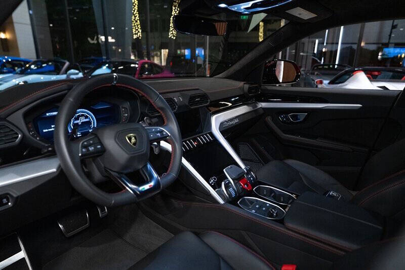 2019 Lamborghini Urus