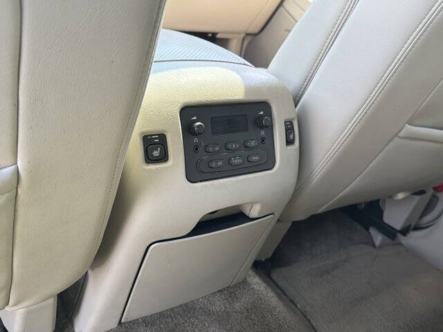 2003 Cadillac Escalade