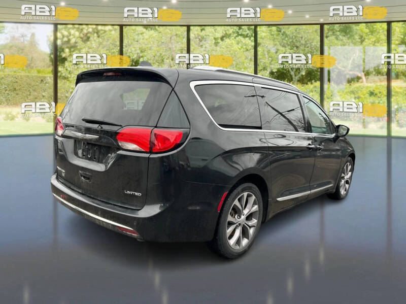 2020 Chrysler Pacifica Limited 35th Anniversary