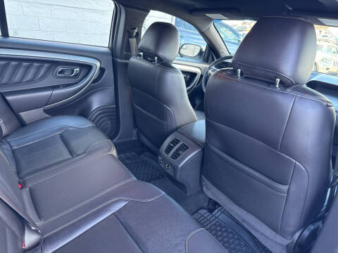 2017 Ford Taurus SEL