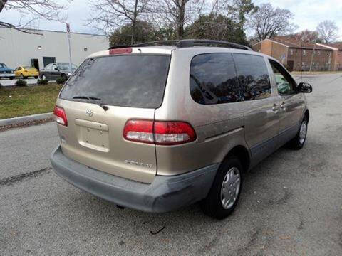 2003 Toyota Sienna CE