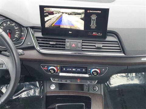 2023 Audi Q5 quattro Premium 40 TFSI