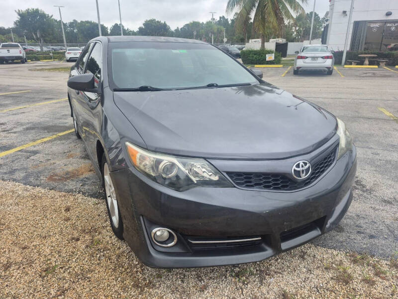 2012 Toyota Camry SE