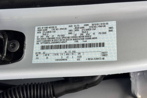 2025 Ford F-150 Lightning Flash