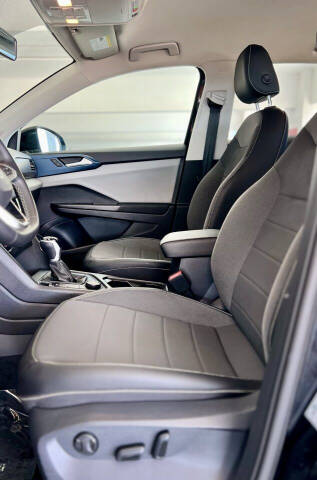 2022 Volkswagen Taos SE 4Motion