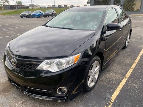 2014 Toyota Camry for sale at CHAD AUTO SALES in Bridgeton MO