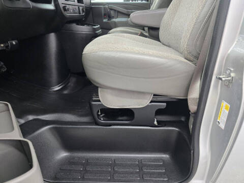 2024 Chevrolet Express 2500