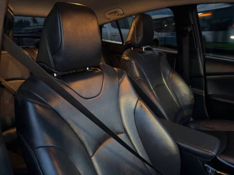 2020 Toyota Prius XLE