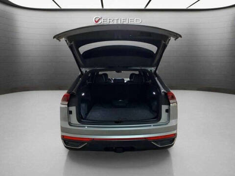 2025 Volkswagen Atlas Cross Sport SE 4Motion