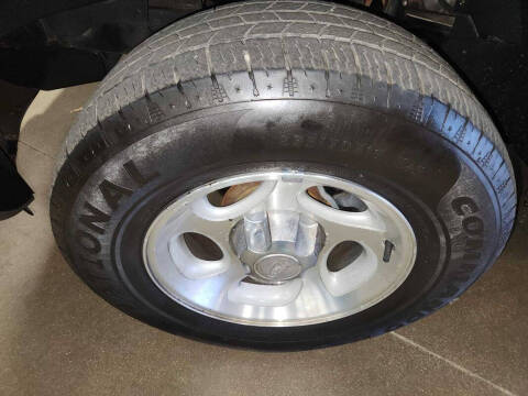 2002 Ford Explorer Sport Trac Value