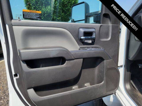 2022 Chevrolet Silverado 5500HD