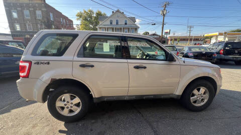 2010 Ford Escape XLS