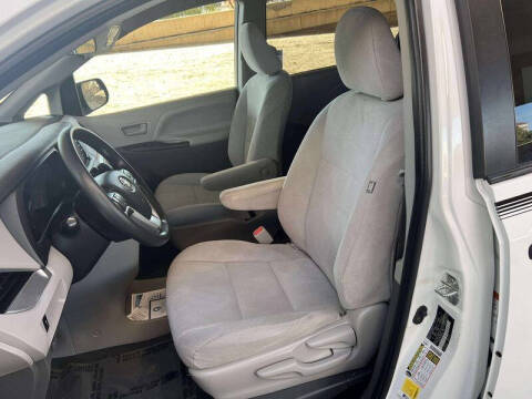 2020 Toyota Sienna L 7-Passenger