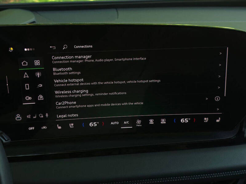 2025 Audi Q6 e-tron quattro Premium Plus