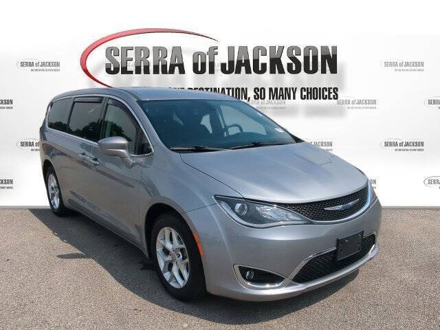 2020 Chrysler Pacifica Touring