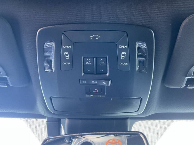 2026 Toyota Sienna Woodland Edition