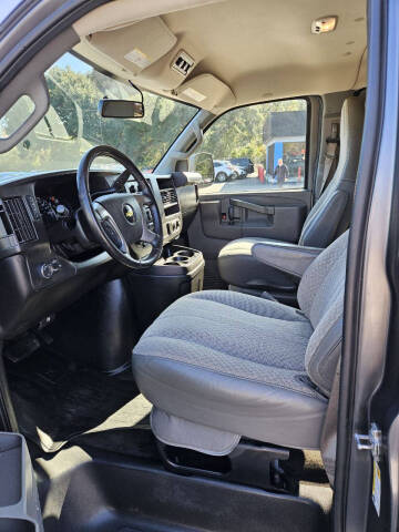 2017 Chevrolet Express LT 3500