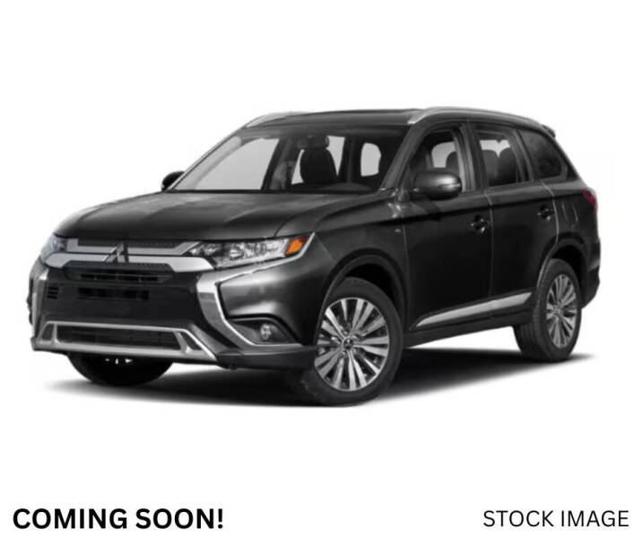 2019 Mitsubishi Outlander ES's photo