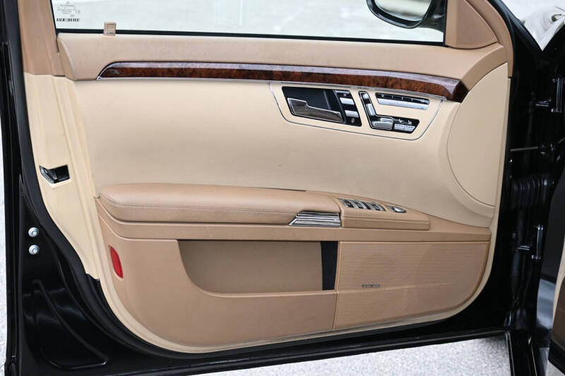 2007 Mercedes-Benz S-Class S 550