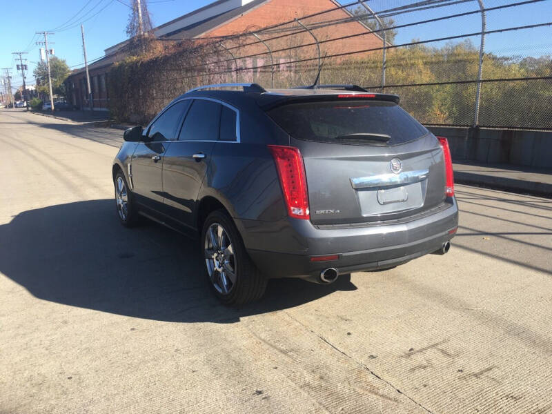 2011 Cadillac SRX Luxury Collection photo 15