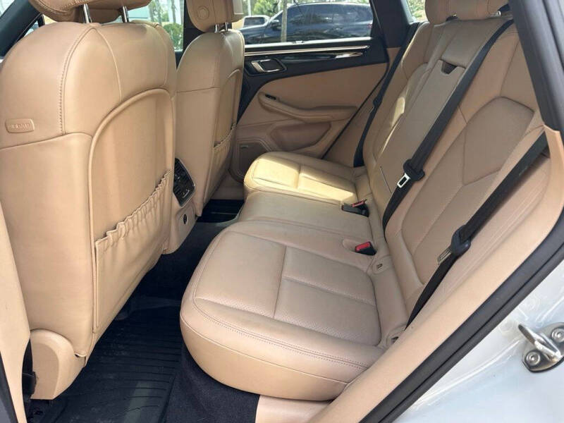 2020 Porsche Macan S