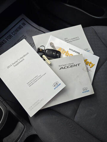 2014 Hyundai Accent SE