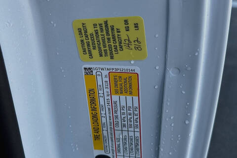 2023 GMC Savana 2500