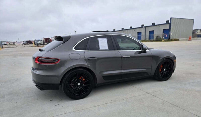 2015 Porsche Macan S