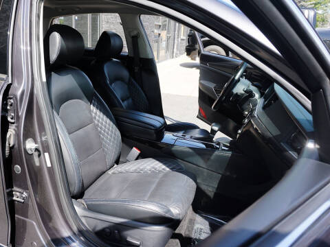 2017 Kia Cadenza Limited