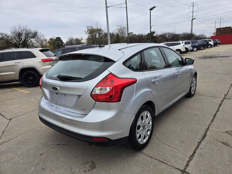 2012 Ford Focus SE photo 5