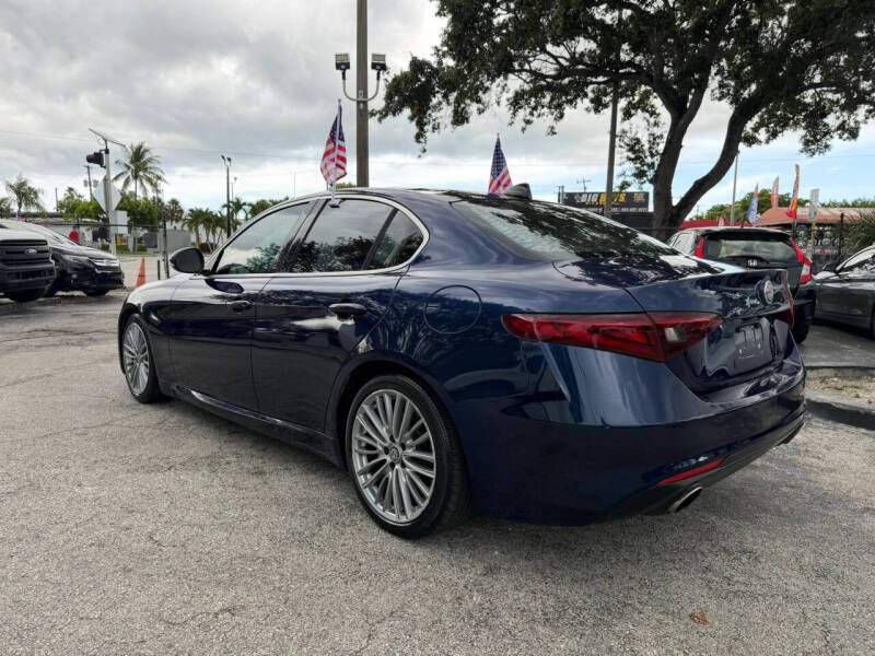 2017 Alfa Romeo Giulia Ti