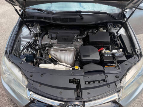 2015 Toyota Camry SE