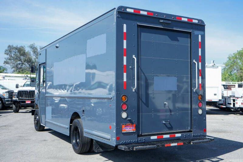 2020 Freightliner MT45 Chassis