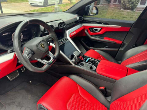 2019 Lamborghini Urus