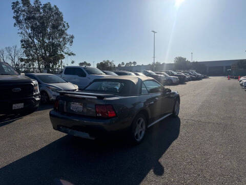 2003 Ford Mustang