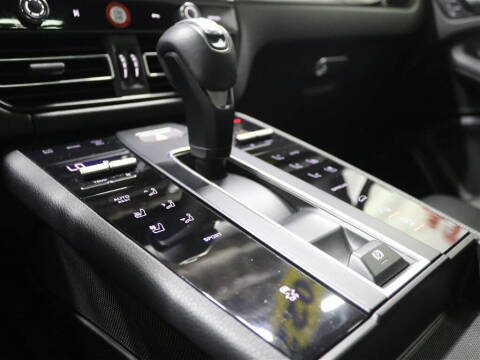 2022 Porsche Macan