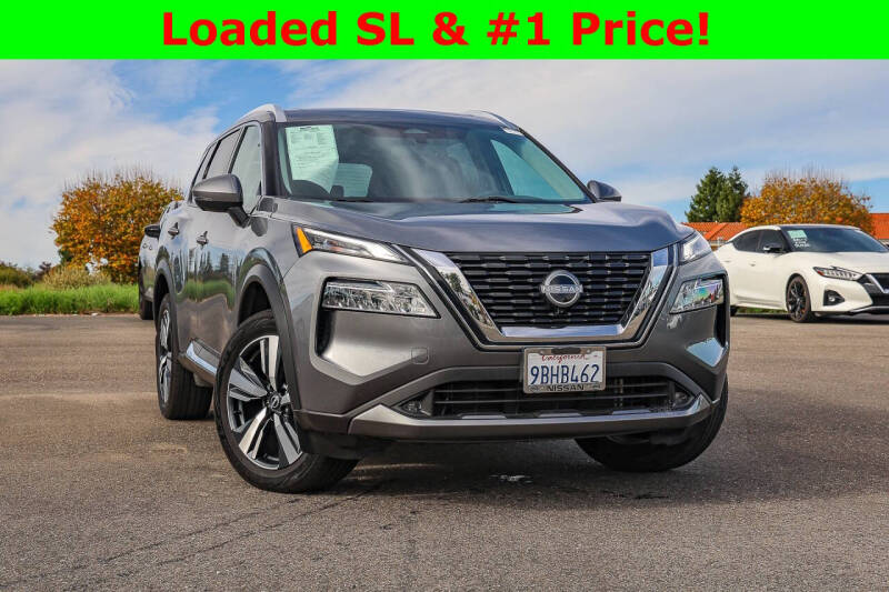 2022 Nissan Rogue SL's photo