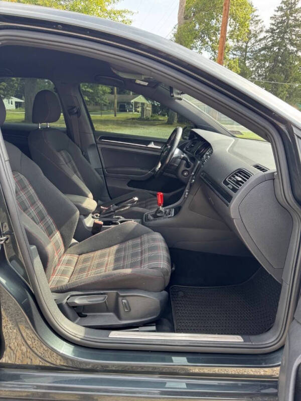 2015 Volkswagen Golf GTI S