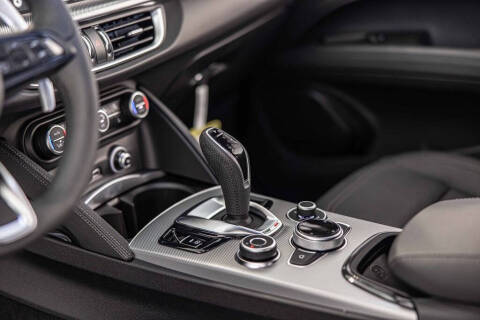 2025 Alfa Romeo Stelvio